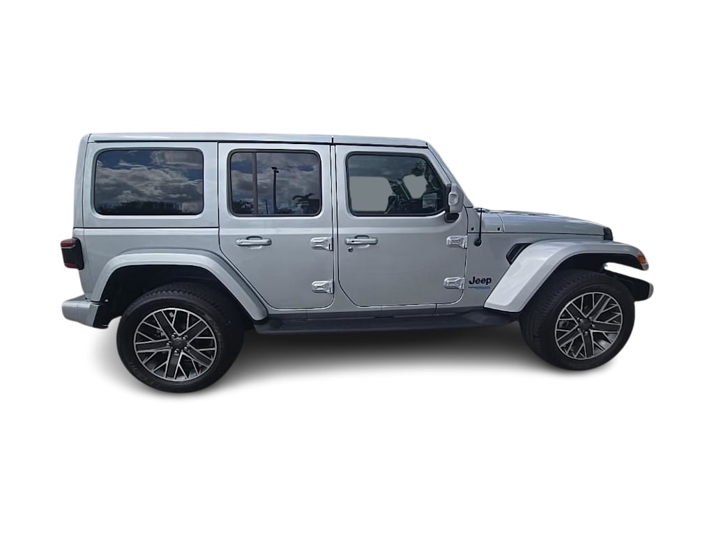 Thumbnail: 2022 Jeep Wrangler - 20
