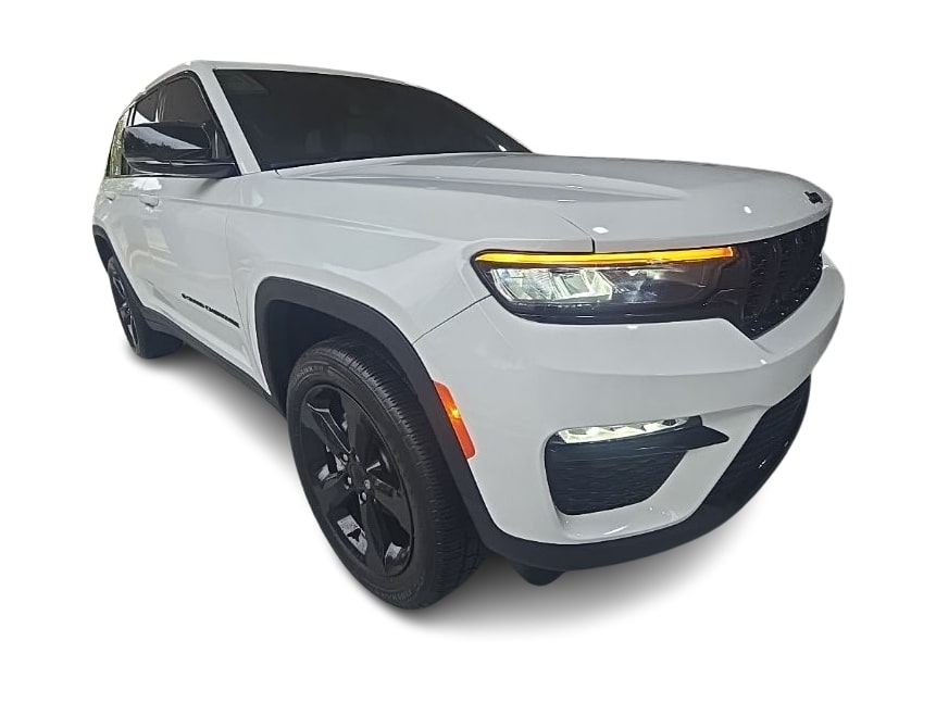 Thumbnail: 2023 Jeep Grand Cherokee - 20