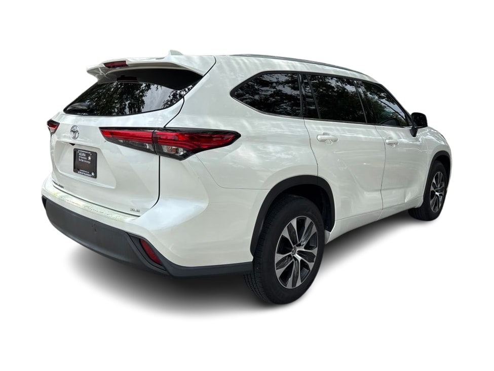 Thumbnail: 2020 Toyota Highlander - 20