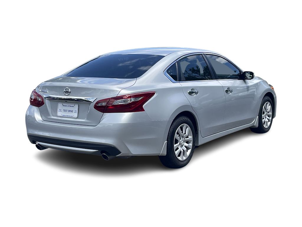 Thumbnail: 2018 Nissan Altima - 13