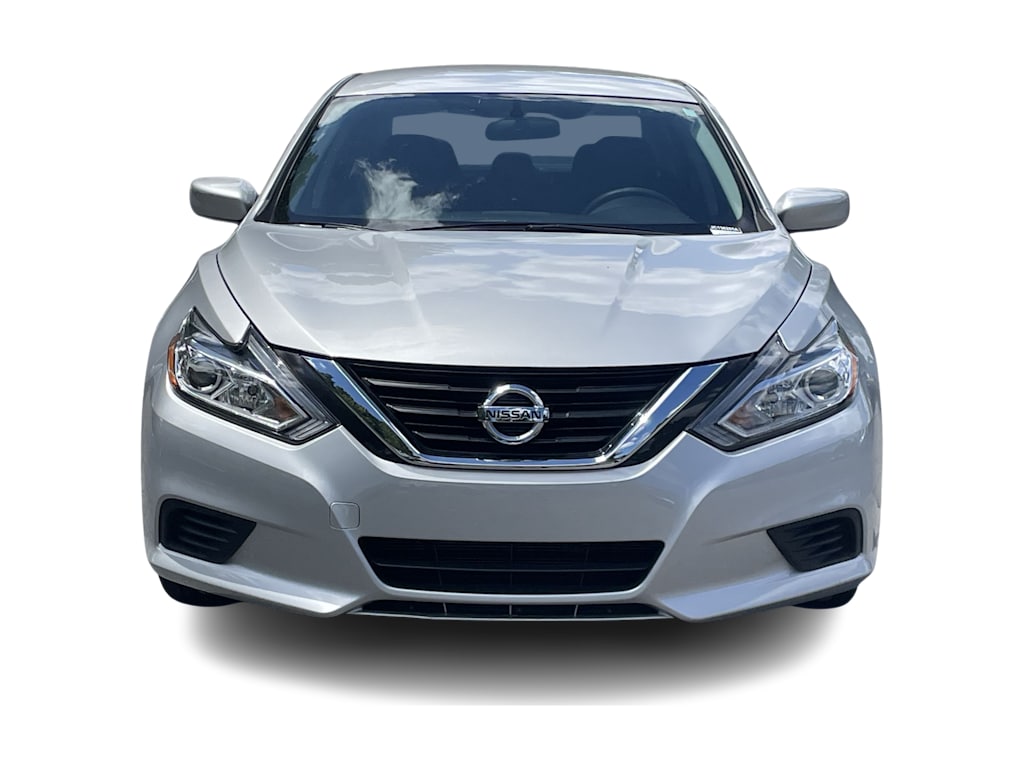 Thumbnail: 2018 Nissan Altima - 5