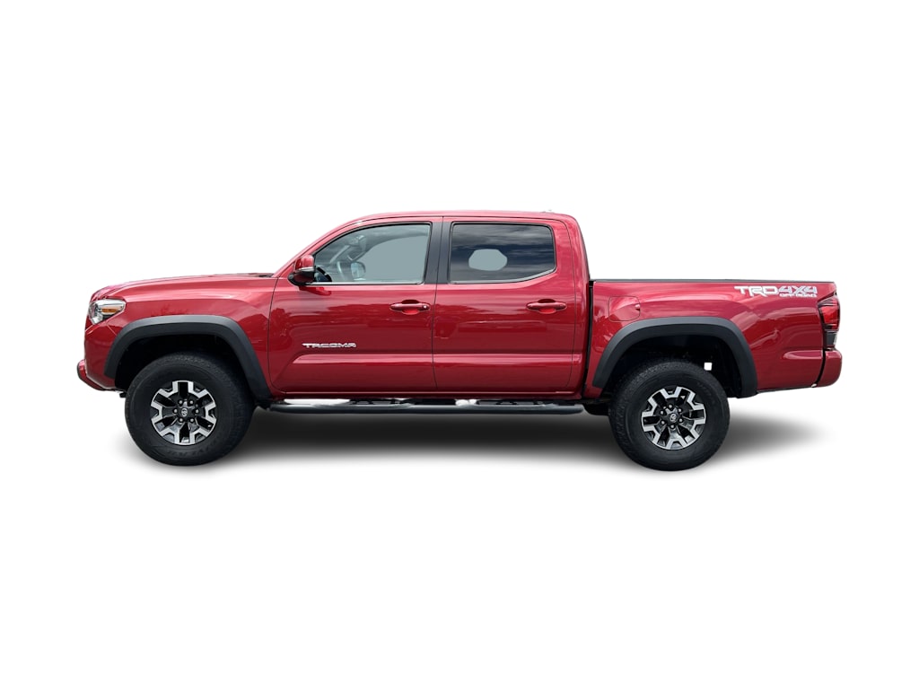 Thumbnail: 2019 Toyota Tacoma - 3