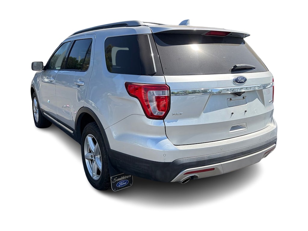 Thumbnail: 2016 Ford Explorer - 3