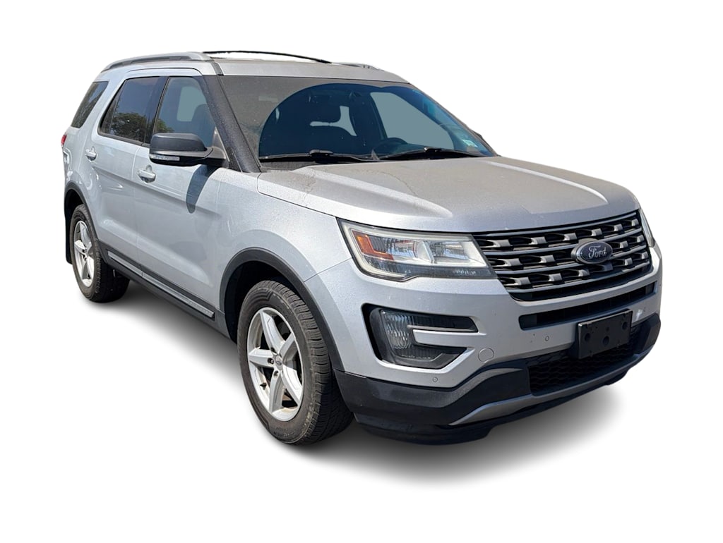 Thumbnail: 2016 Ford Explorer - 8