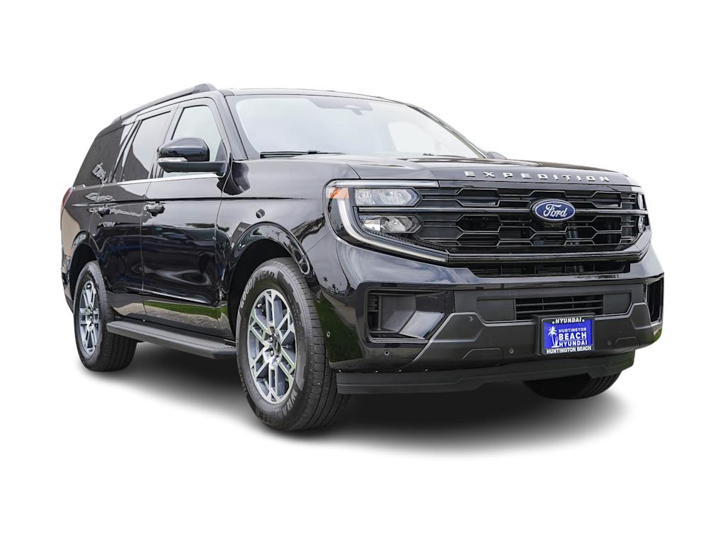 Thumbnail: 2025 Ford Expedition - 16