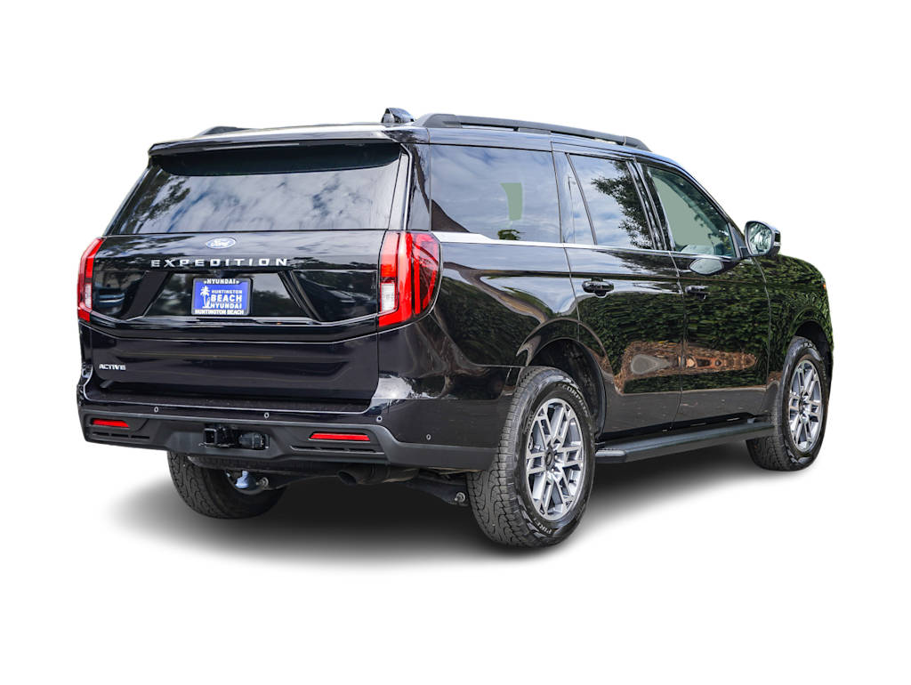Thumbnail: 2025 Ford Expedition - 17