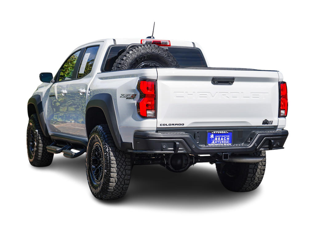 Thumbnail: 2024 Chevrolet Colorado - 3