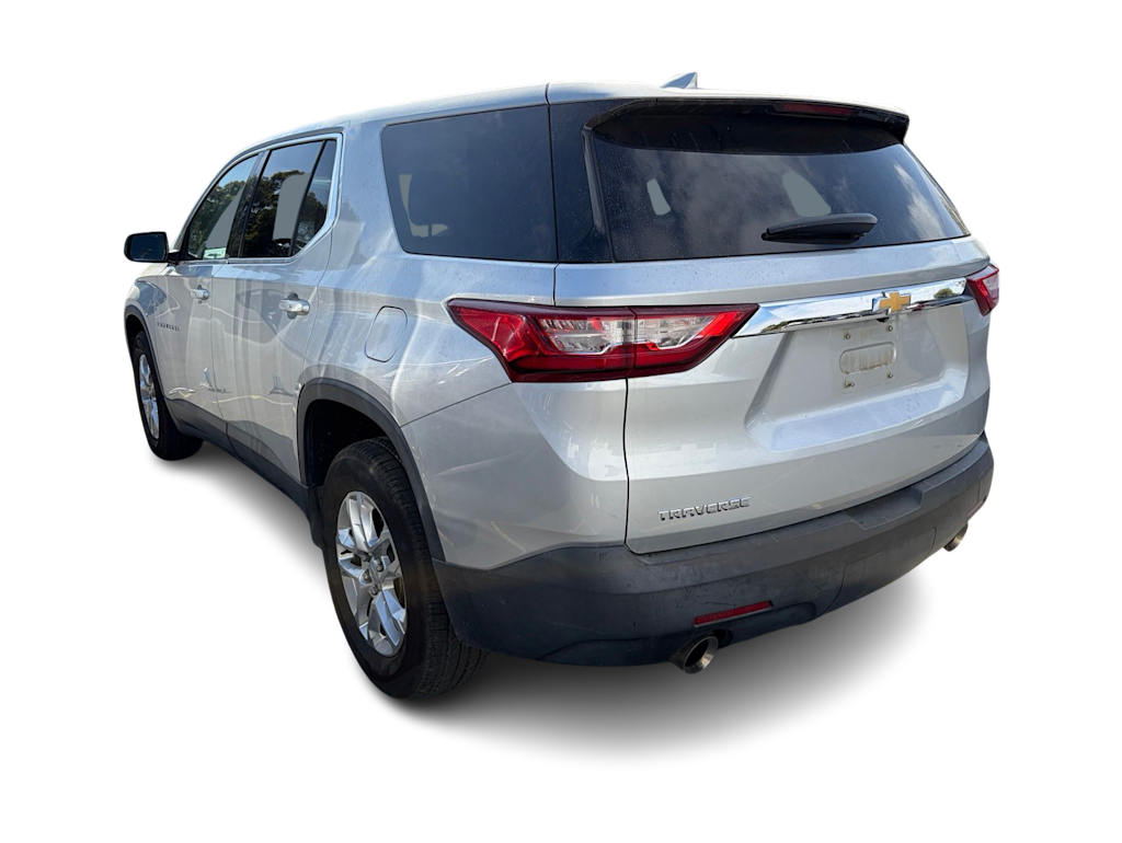 Thumbnail: 2019 Chevrolet Traverse - 3