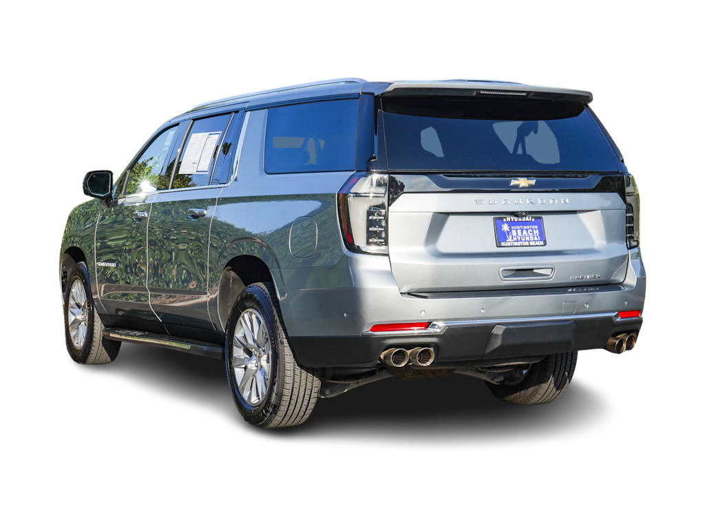 Thumbnail: 2025 Chevrolet Suburban - 3