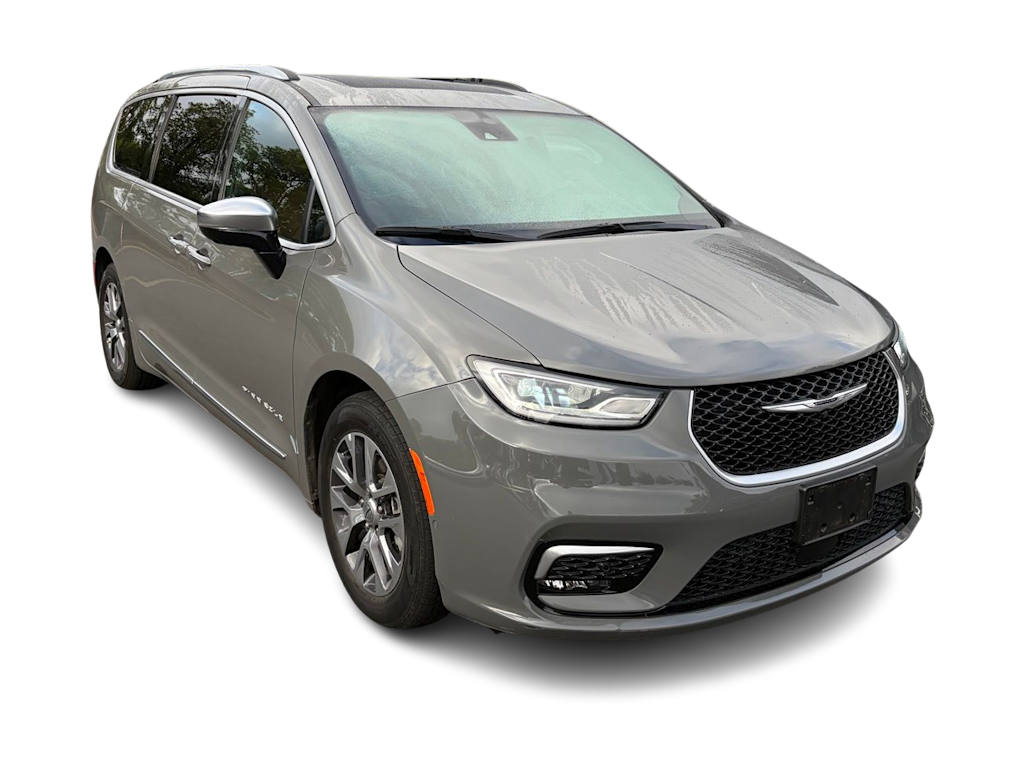 Thumbnail: 2023 Chrysler Pacifica - 8