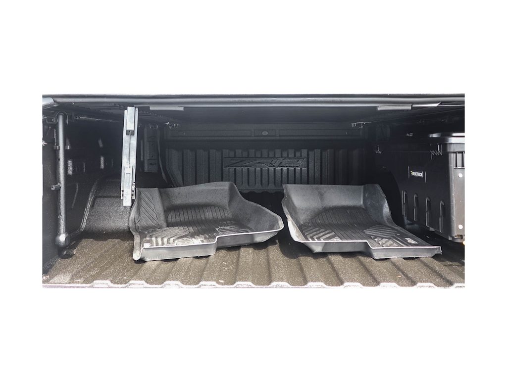 Thumbnail: 2024 Chevrolet Silverado 1500 - 15