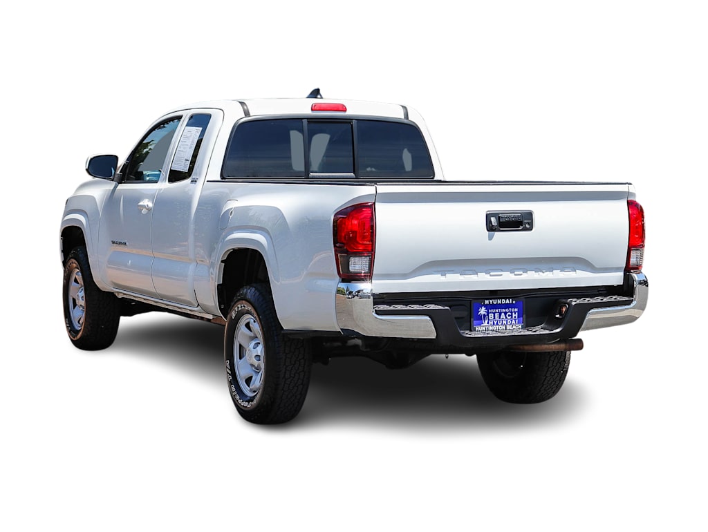 Thumbnail: 2021 Toyota Tacoma - 3