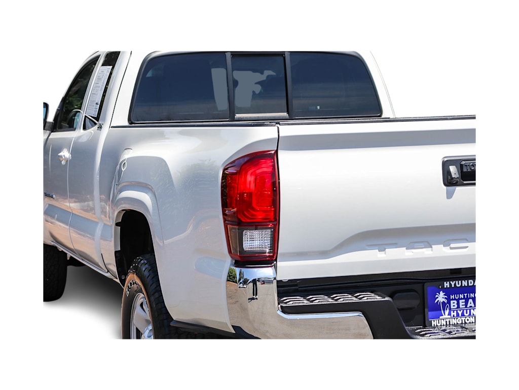 Thumbnail: 2021 Toyota Tacoma - 20