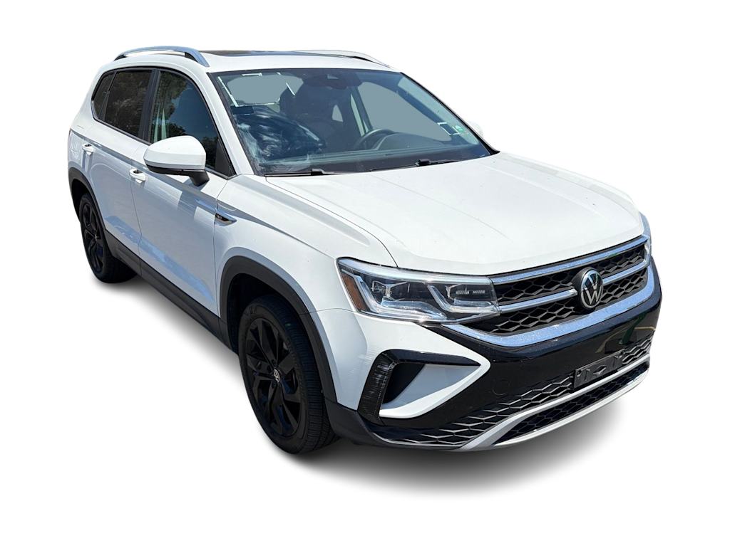 Thumbnail: 2022 Volkswagen Taos - 8