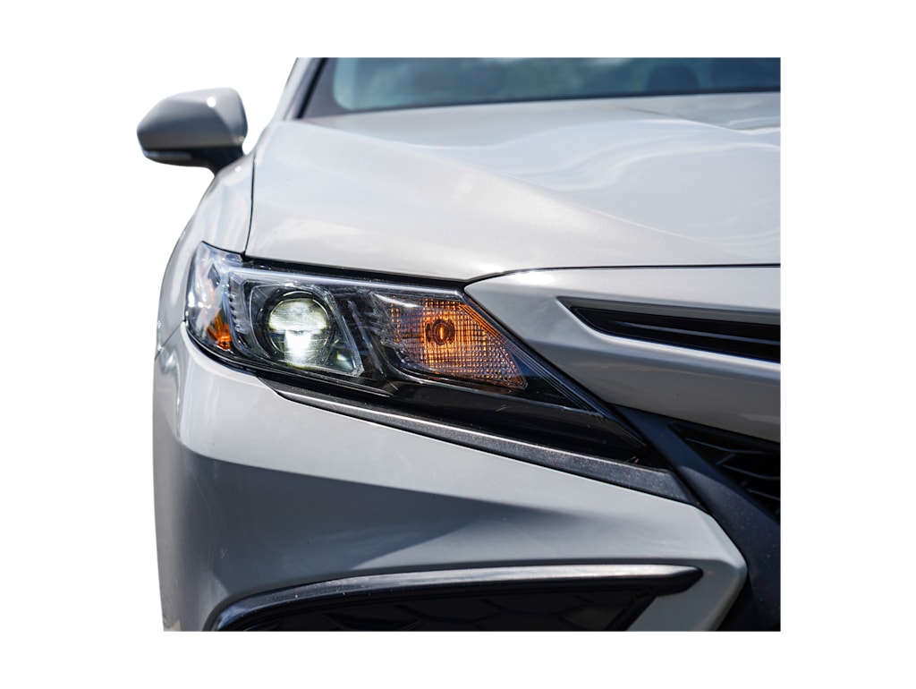 Thumbnail: 2022 Toyota Camry - 22