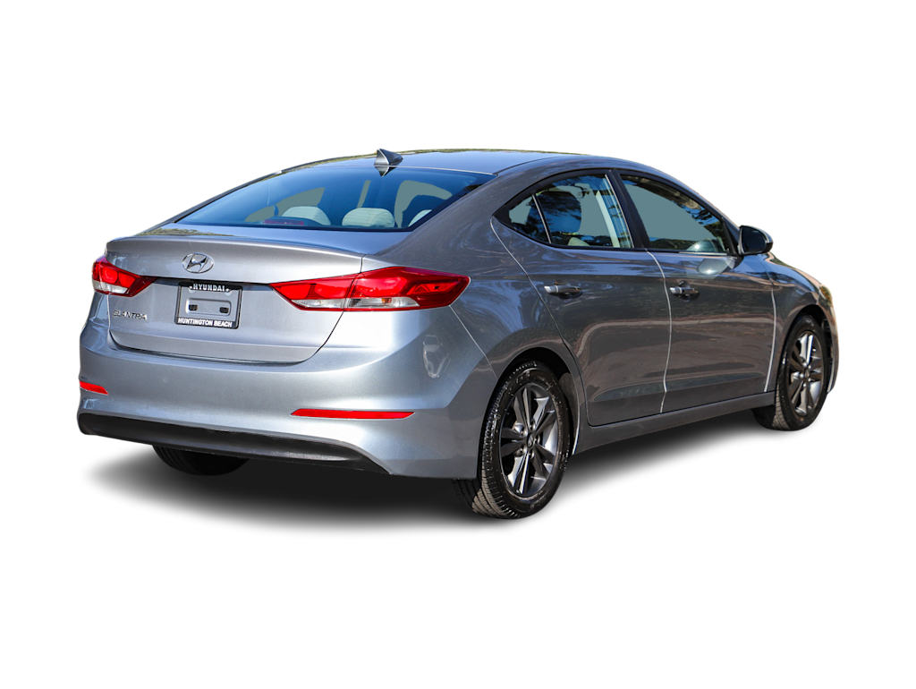 Thumbnail: 2017 Hyundai Elantra - 18