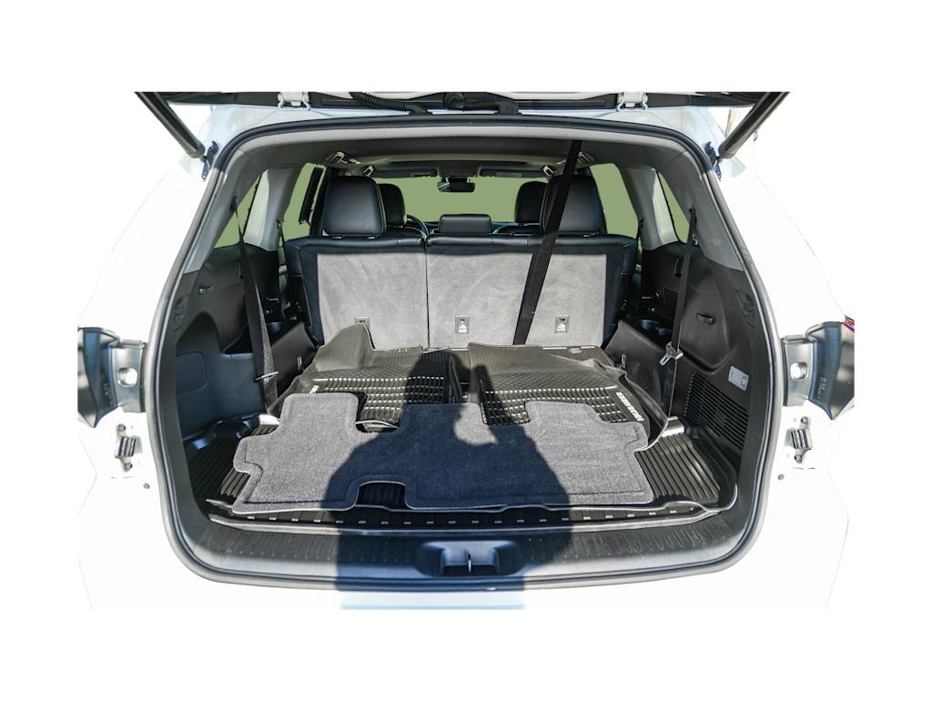 Thumbnail: 2019 Toyota Highlander - 16