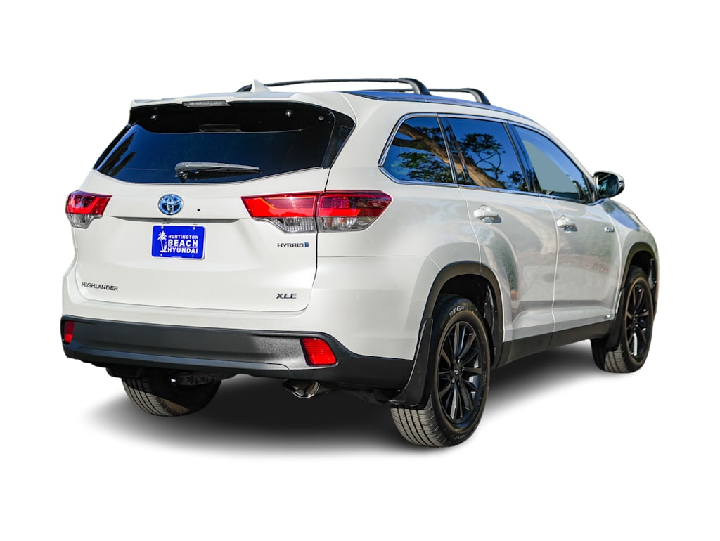 Thumbnail: 2019 Toyota Highlander - 20