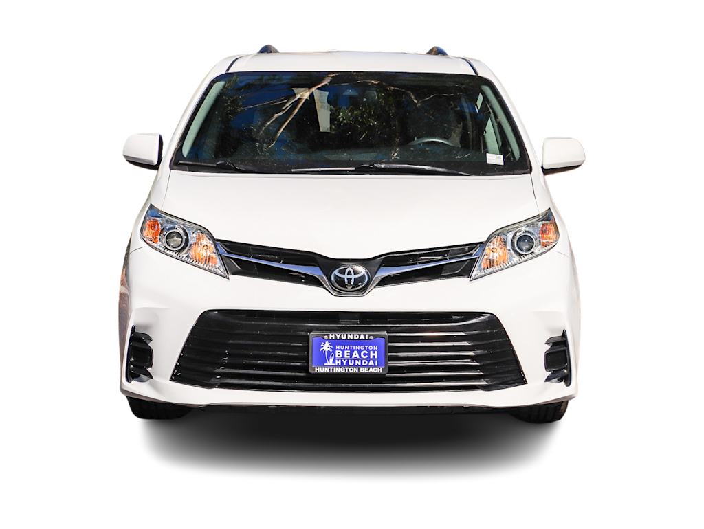 Thumbnail: 2018 Toyota Sienna - 5