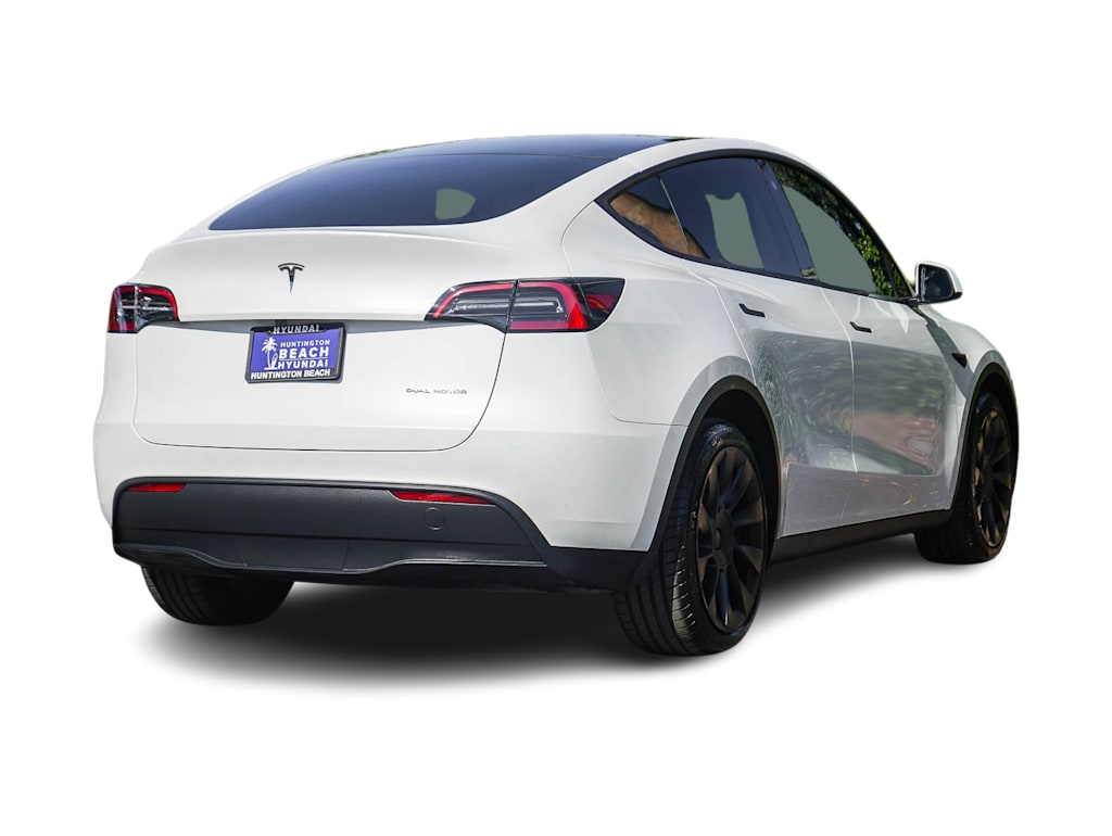 Thumbnail: 2023 Tesla Model Y - 17