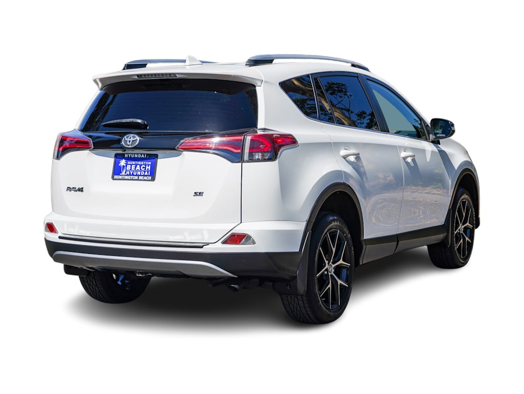 Thumbnail: 2018 Toyota RAV4 - 20