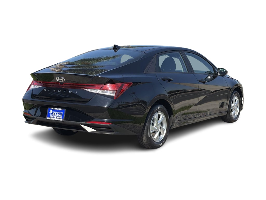 Thumbnail: 2023 Hyundai Elantra - 18