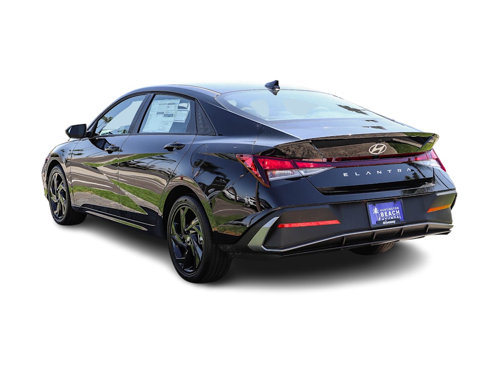 Thumbnail: 2026 Hyundai Elantra - 3