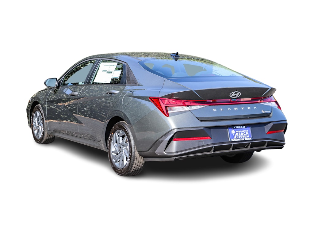 Thumbnail: 2026 Hyundai Elantra - 3