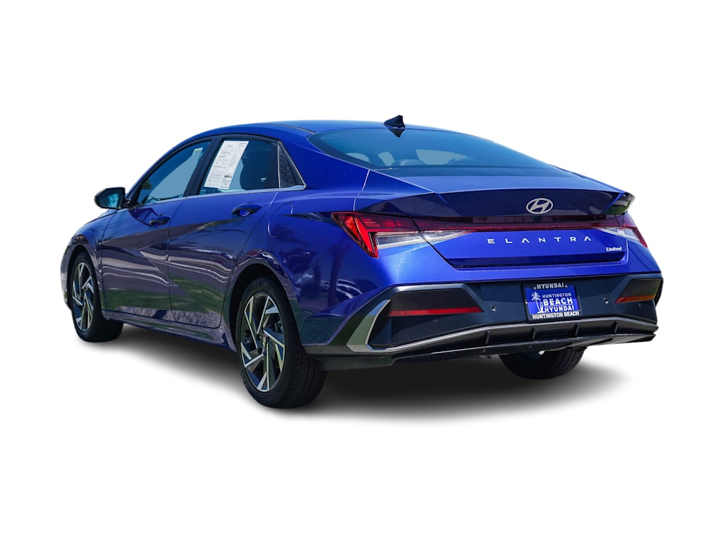 Thumbnail: 2024 Hyundai Elantra - 3