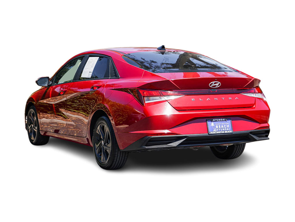 Thumbnail: 2022 Hyundai Elantra - 3