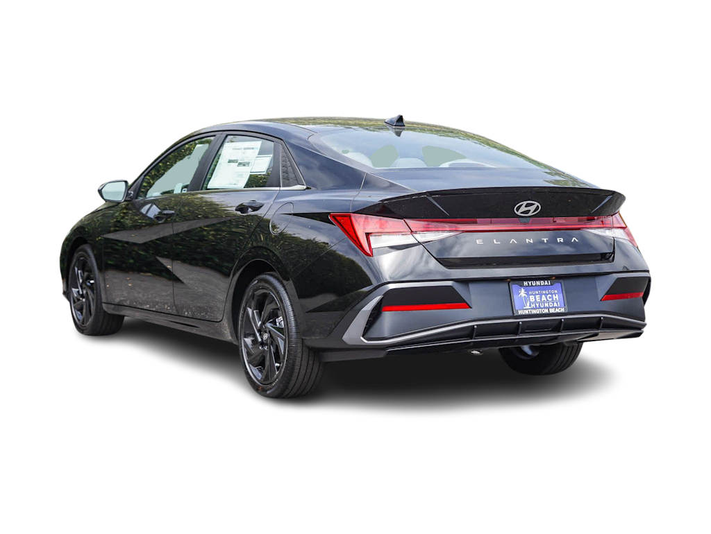 Thumbnail: 2026 Hyundai Elantra - 3