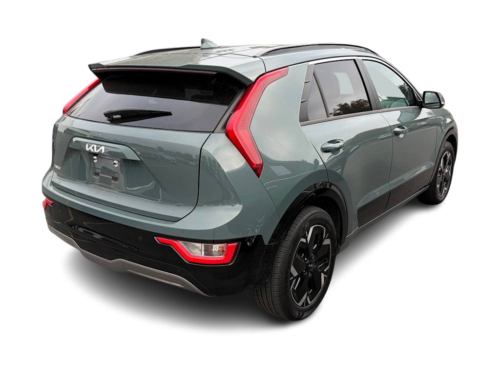 Thumbnail: 2023 Kia Niro - 8
