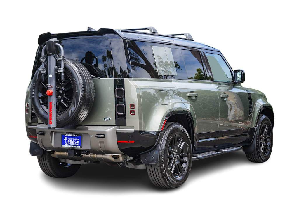 Thumbnail: 2023 Land Rover Defender - 18