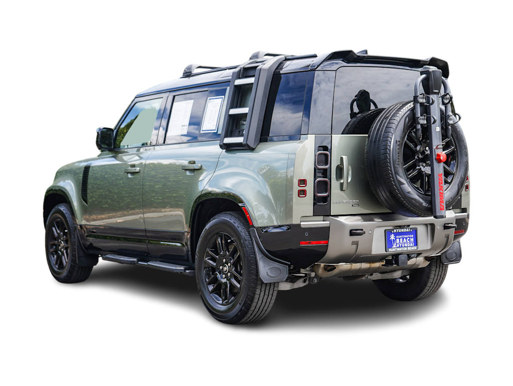 Thumbnail: 2023 Land Rover Defender - 3
