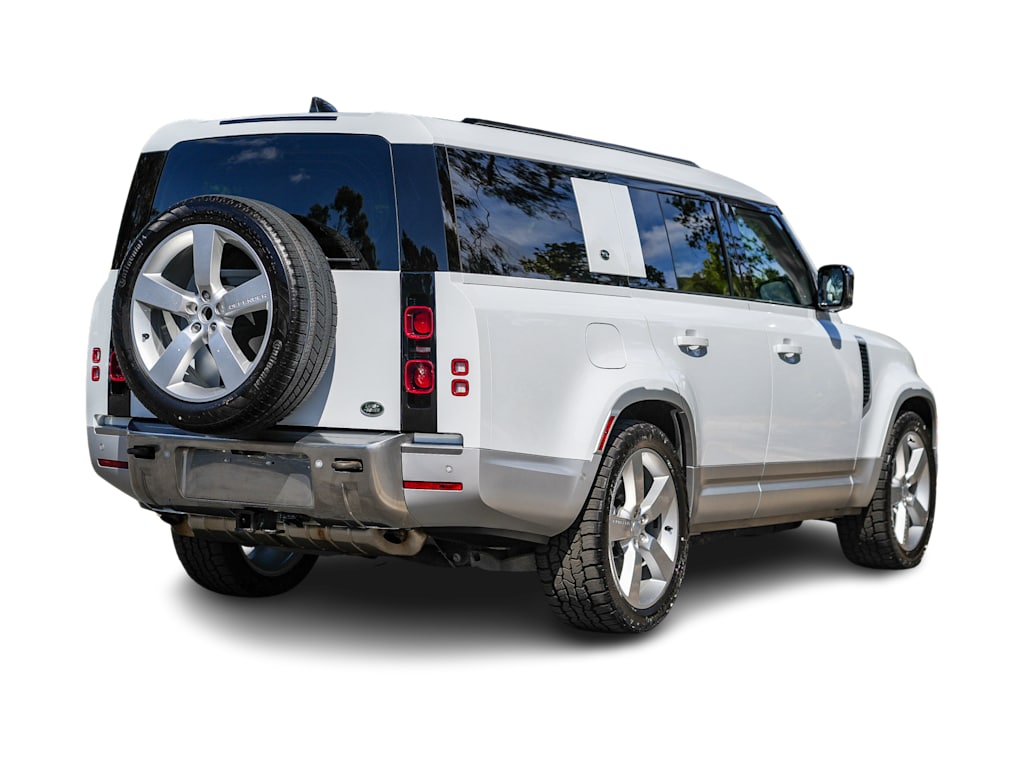 Thumbnail: 2023 Land Rover Defender - 18