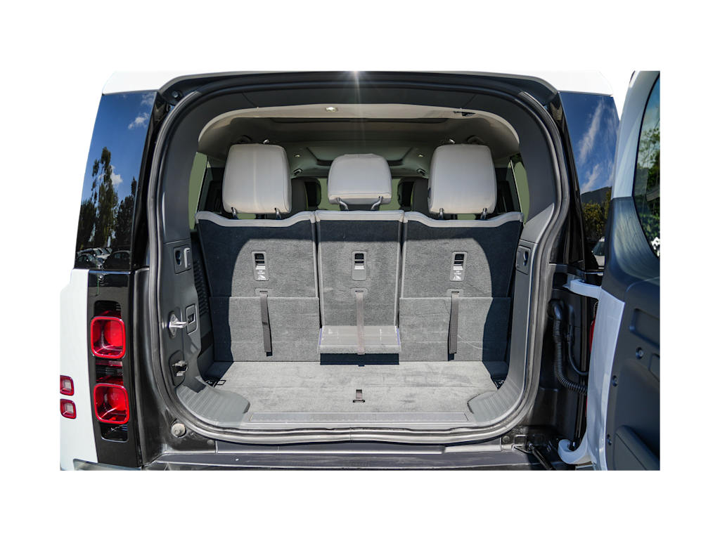 Thumbnail: 2023 Land Rover Defender - 15