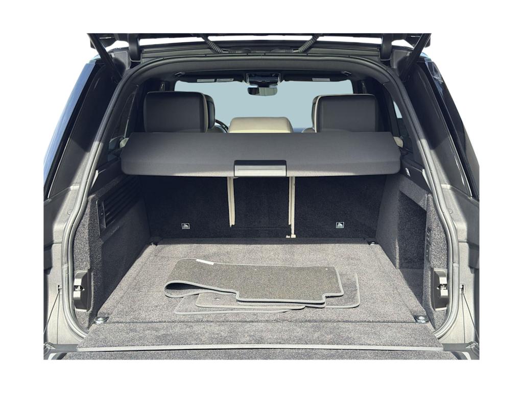 Thumbnail: 2022 Land Rover Range Rover - 17