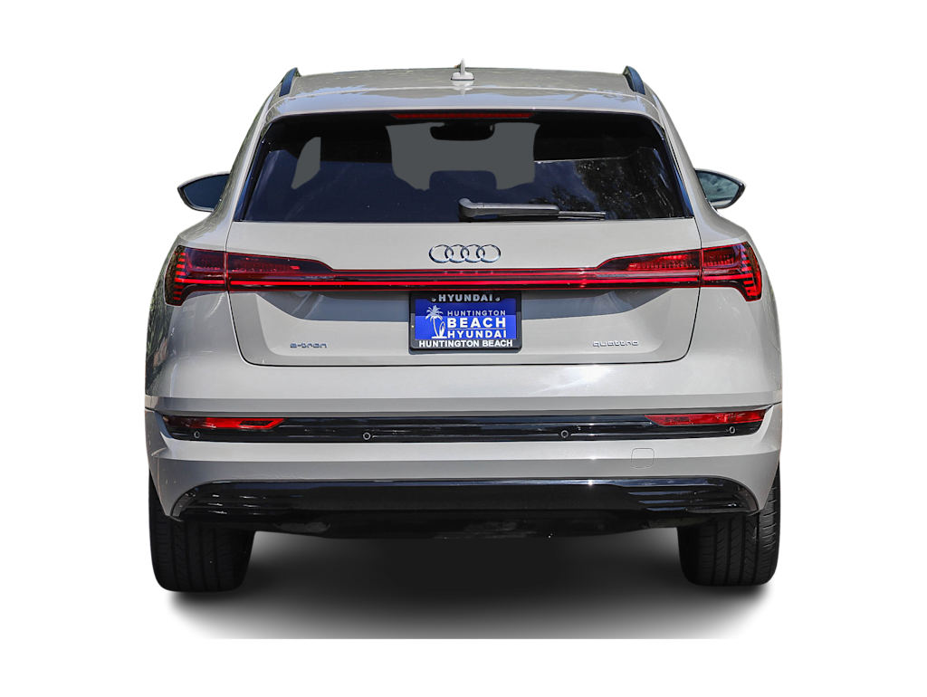 Thumbnail: 2021 Audi e-tron - 4