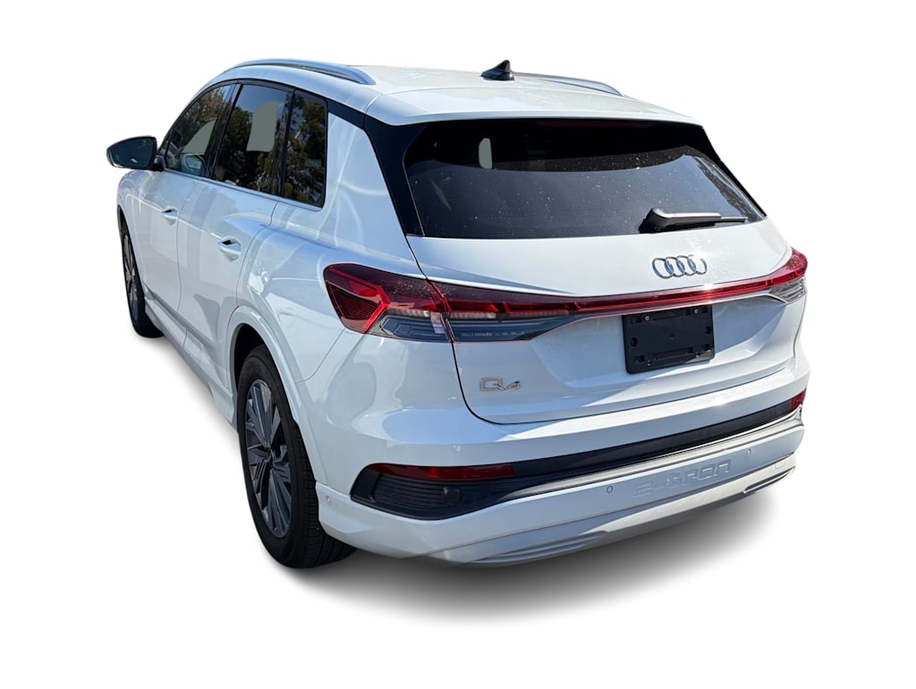 Thumbnail: 2023 Audi Q4 e-tron - 3