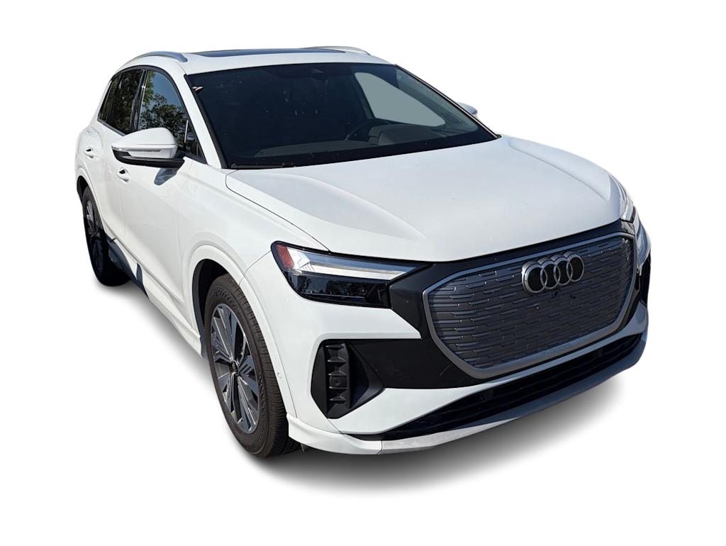 Thumbnail: 2023 Audi Q4 e-tron - 8