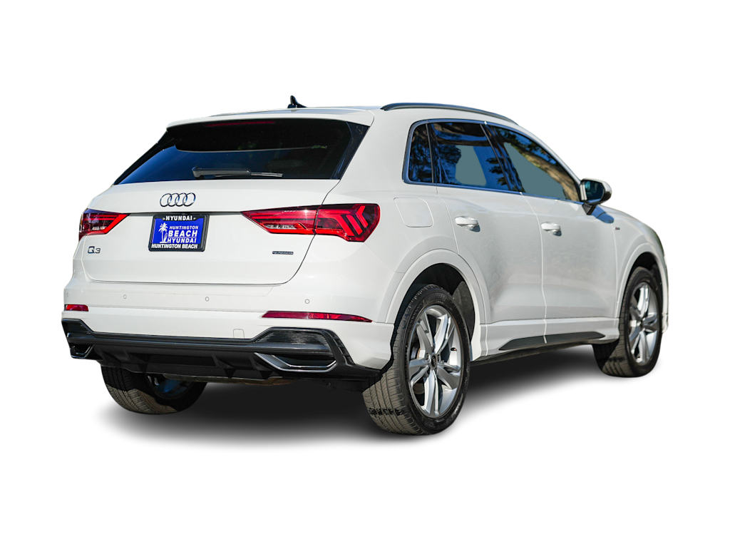 Thumbnail: 2022 Audi Q3 - 20