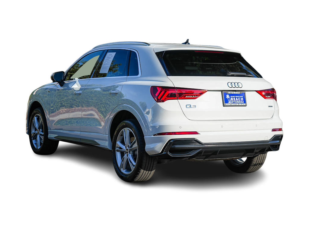 Thumbnail: 2022 Audi Q3 - 3