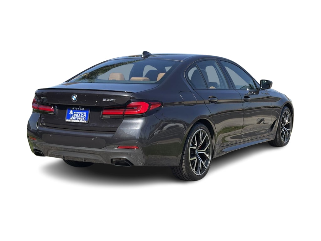 Thumbnail: 2023 BMW 5 Series - 18