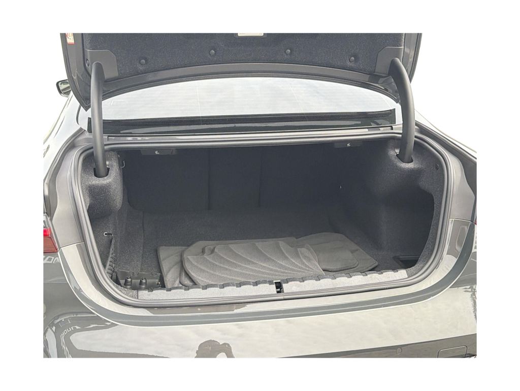 Thumbnail: 2024 BMW M4 - 16