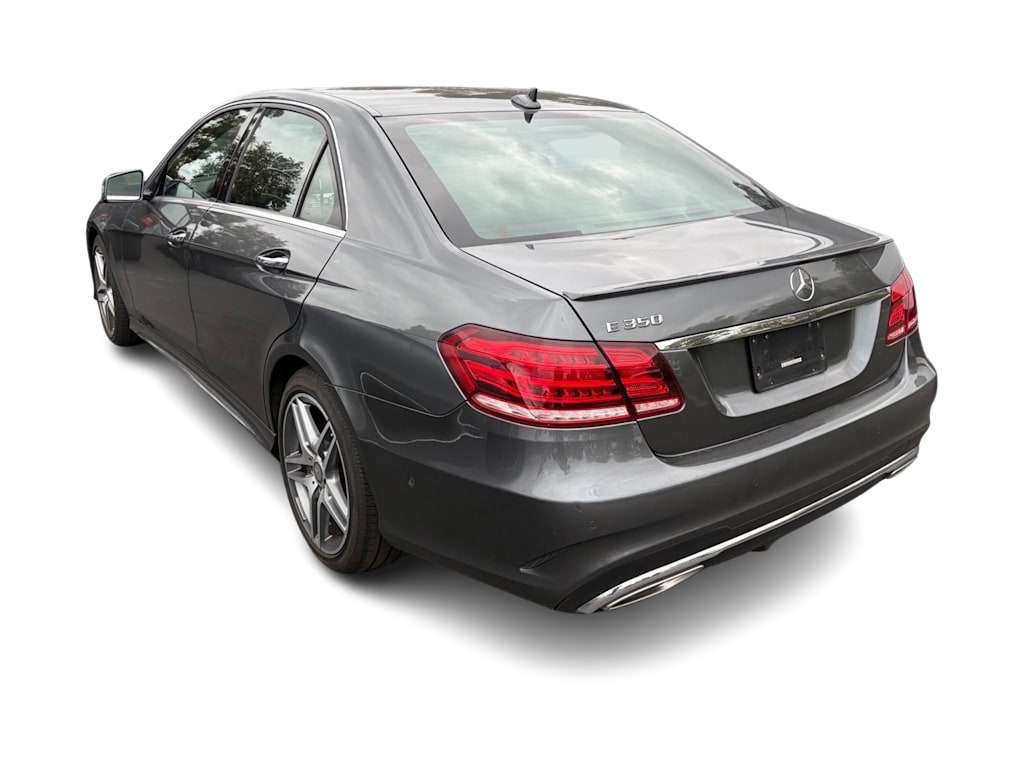 Thumbnail: 2016 Mercedes-Benz E-Class - 3