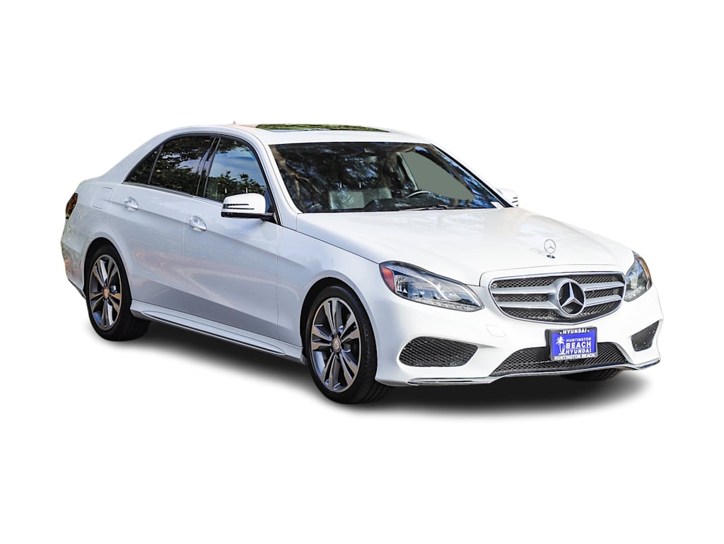 Thumbnail: 2016 Mercedes-Benz E-Class - 17