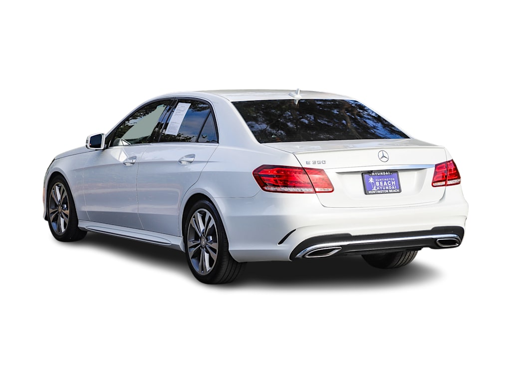 Thumbnail: 2016 Mercedes-Benz E-Class - 3
