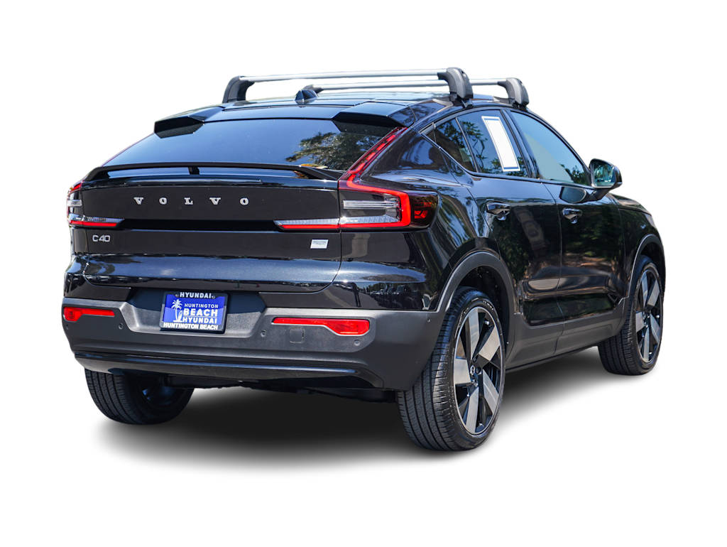 Thumbnail: 2023 Volvo C40 - 17