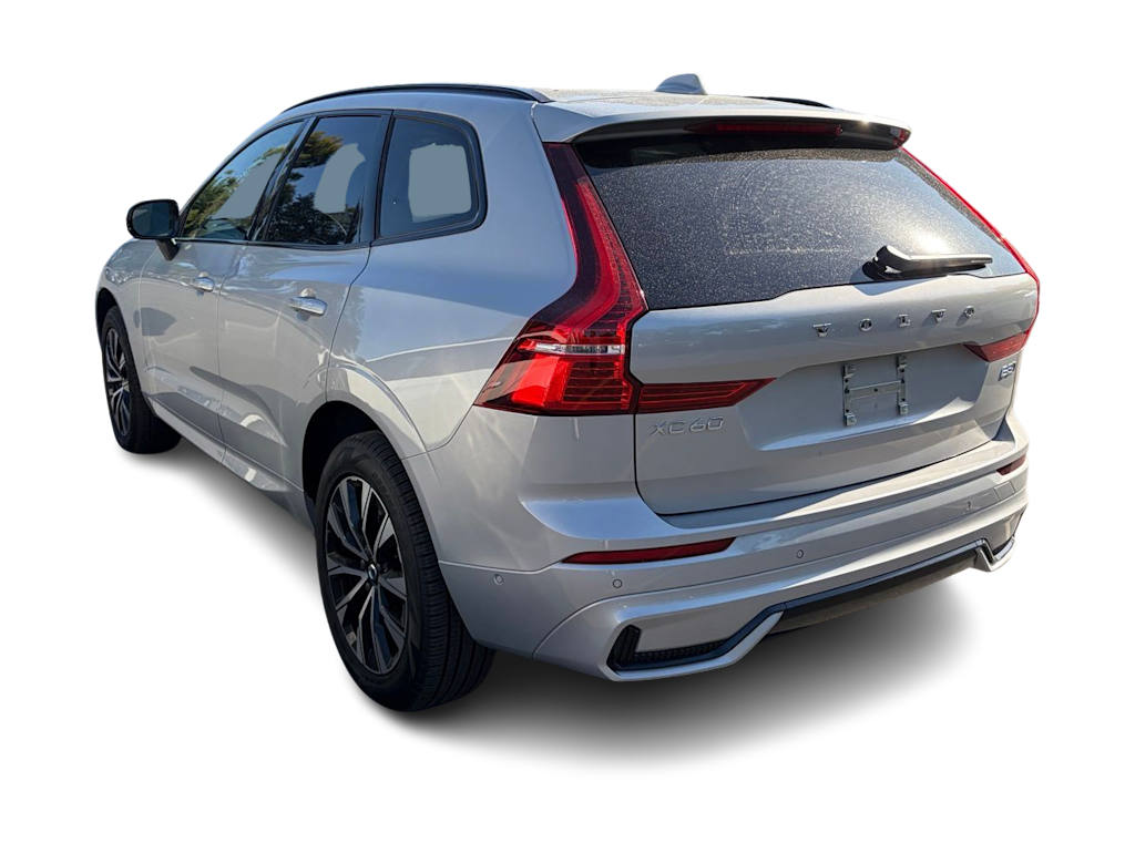 Thumbnail: 2025 Volvo XC60 - 3
