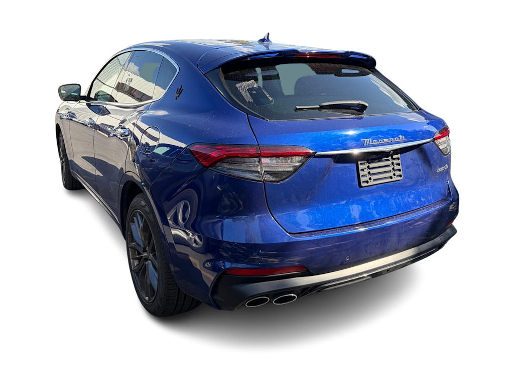 Thumbnail: 2023 Maserati Levante - 3